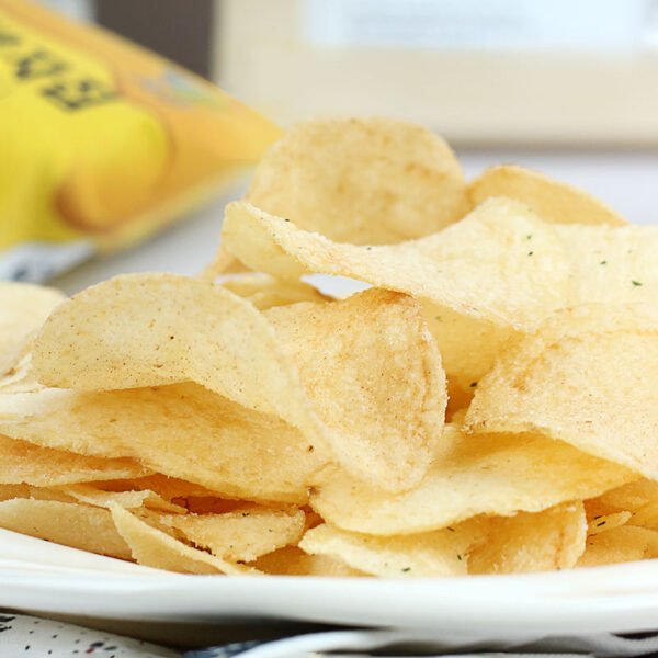 H0bf1faf124f94c8689a833fb2f3f7421J.jpg JIUR Wholesale Chinese Potato Chips Original Flavor